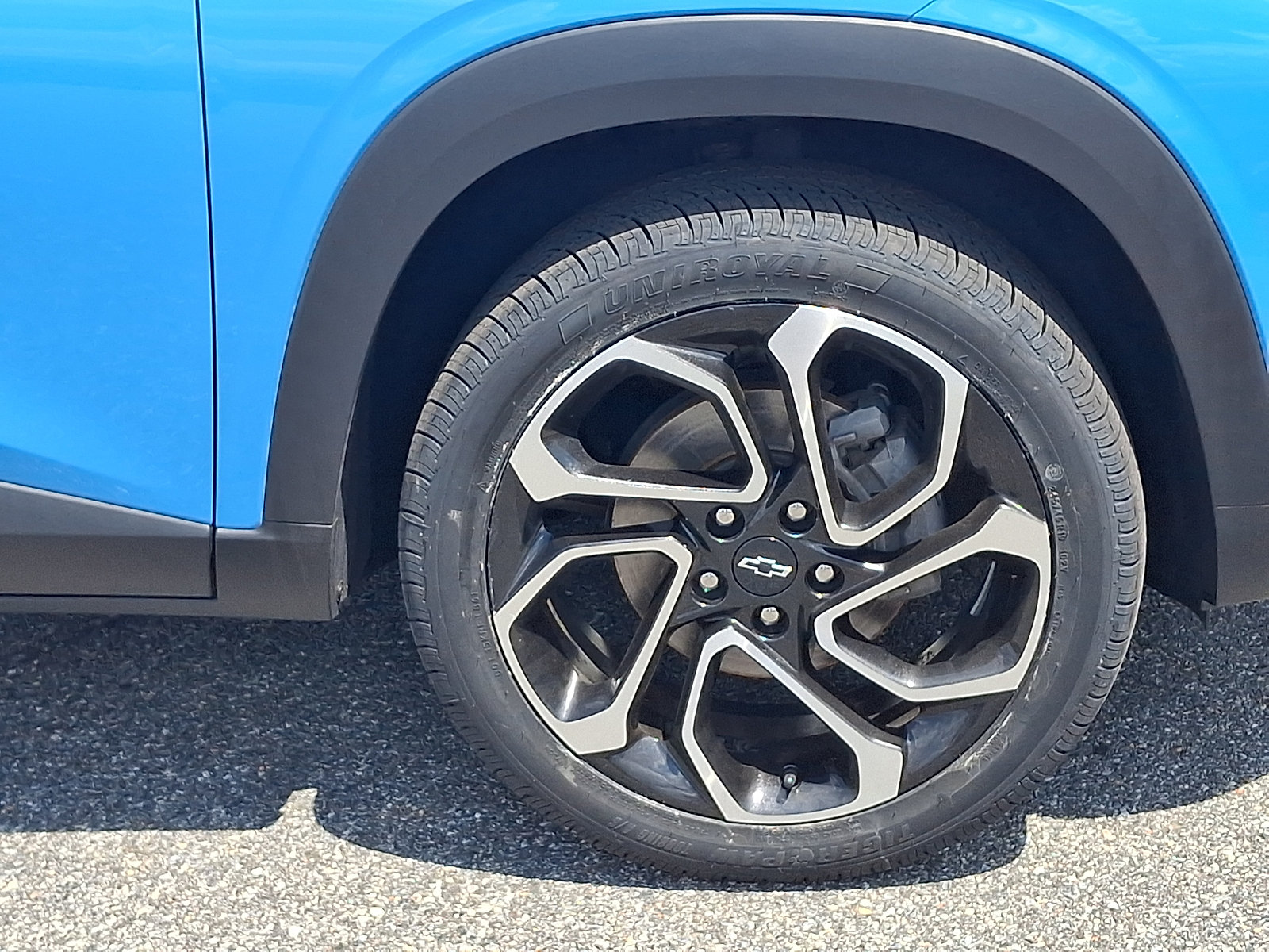 Certified 2024 Chevrolet Trax RS w/ Sunroof Package FWD image 8