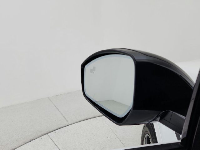 Certified 2025 Land Rover Discovery Sport S AWD/4WD image 27