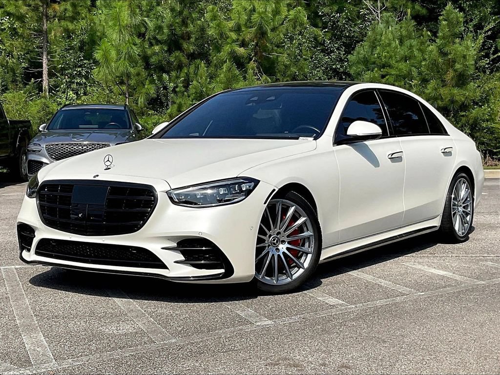 Used 2023 Mercedes-Benz S 580 4MATIC Sedan image 2