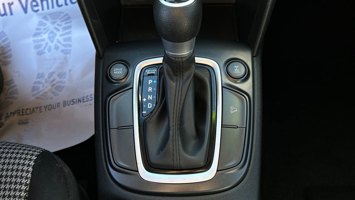 Used 2021 Hyundai Kona SE image 30