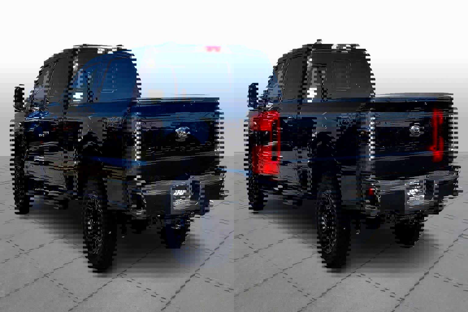 New 2026 Ford F250 4x4 Crew Cab Super Duty image 9