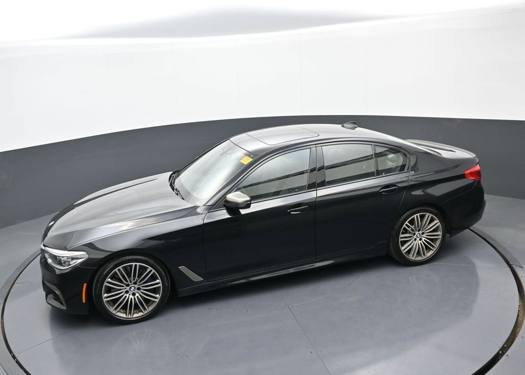 Used 2020 BMW M550i xDrive image 33
