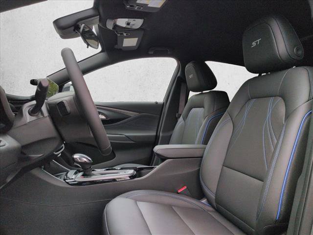 New 2026 Buick Envista Sport Touring w/ Convenience I Package FWD image 4