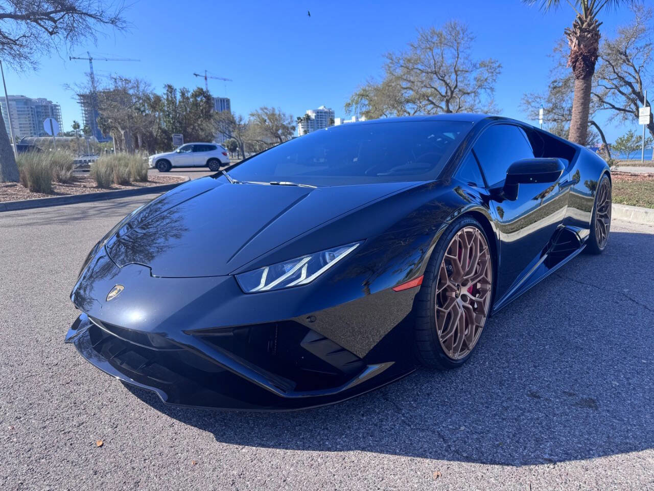 Used 2022 Lamborghini Huracan EVO image 25