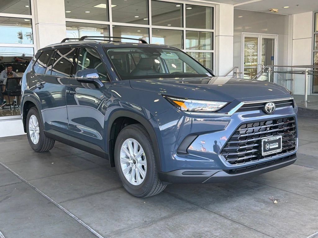 New 2026 Toyota Grand Highlander XLE FWD image 6