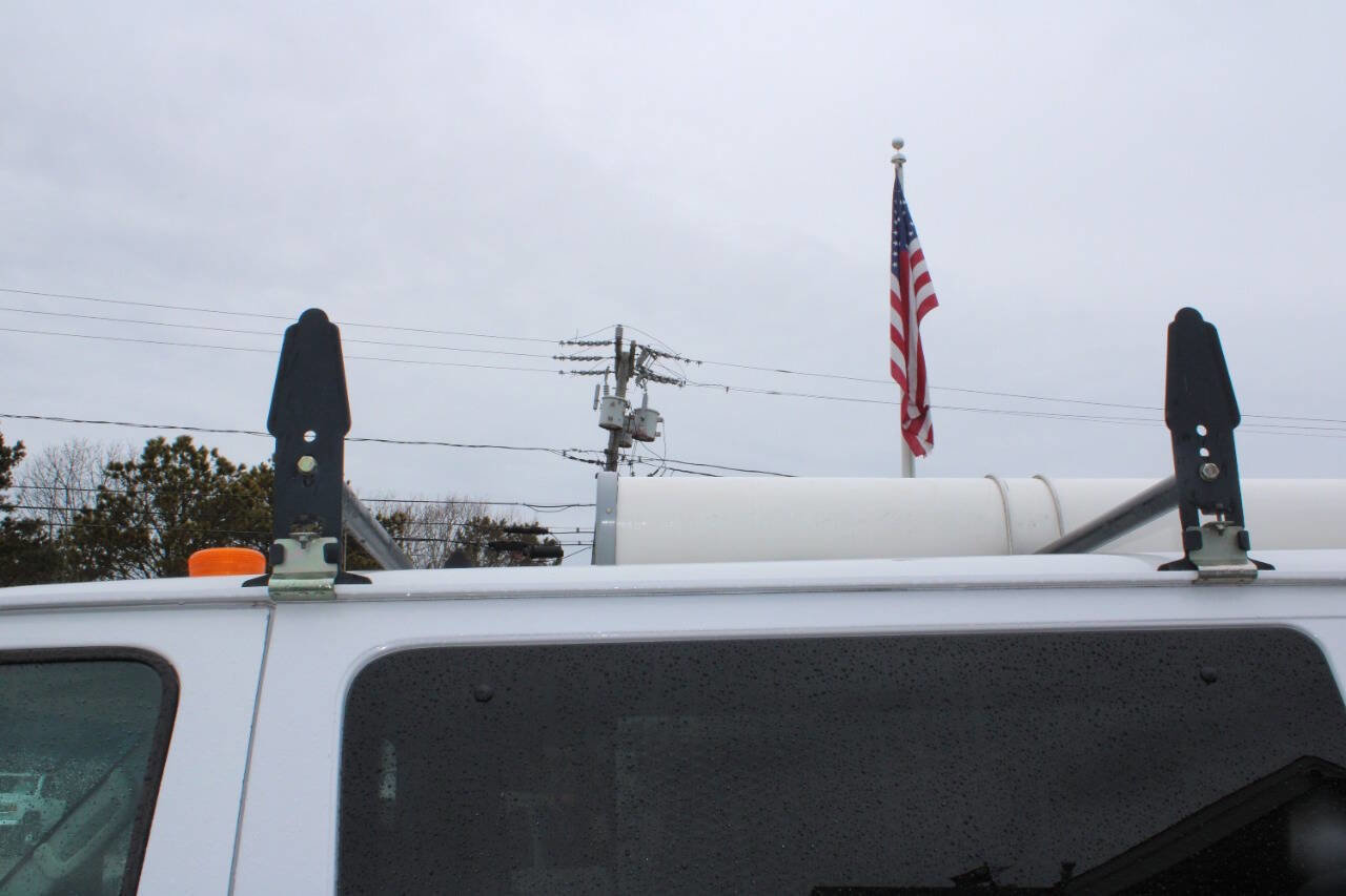 Used 2003 Ford E-350 and Econoline 350 XL image 4