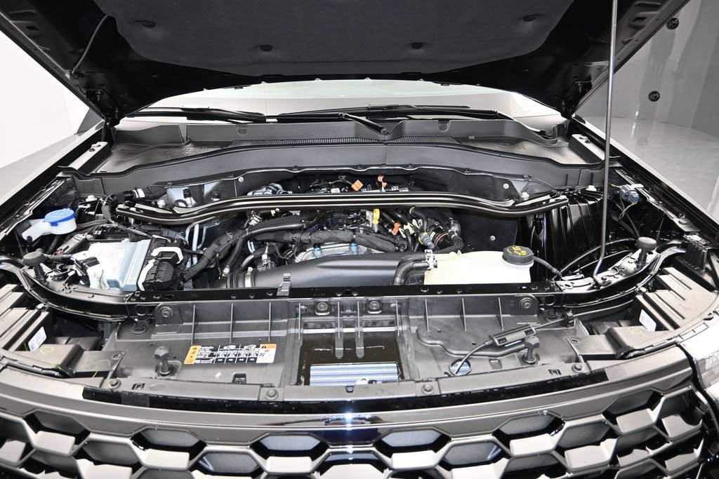 New 2026 Ford Explorer ST-Line w/ ST-Line Street Pack RWD image 27