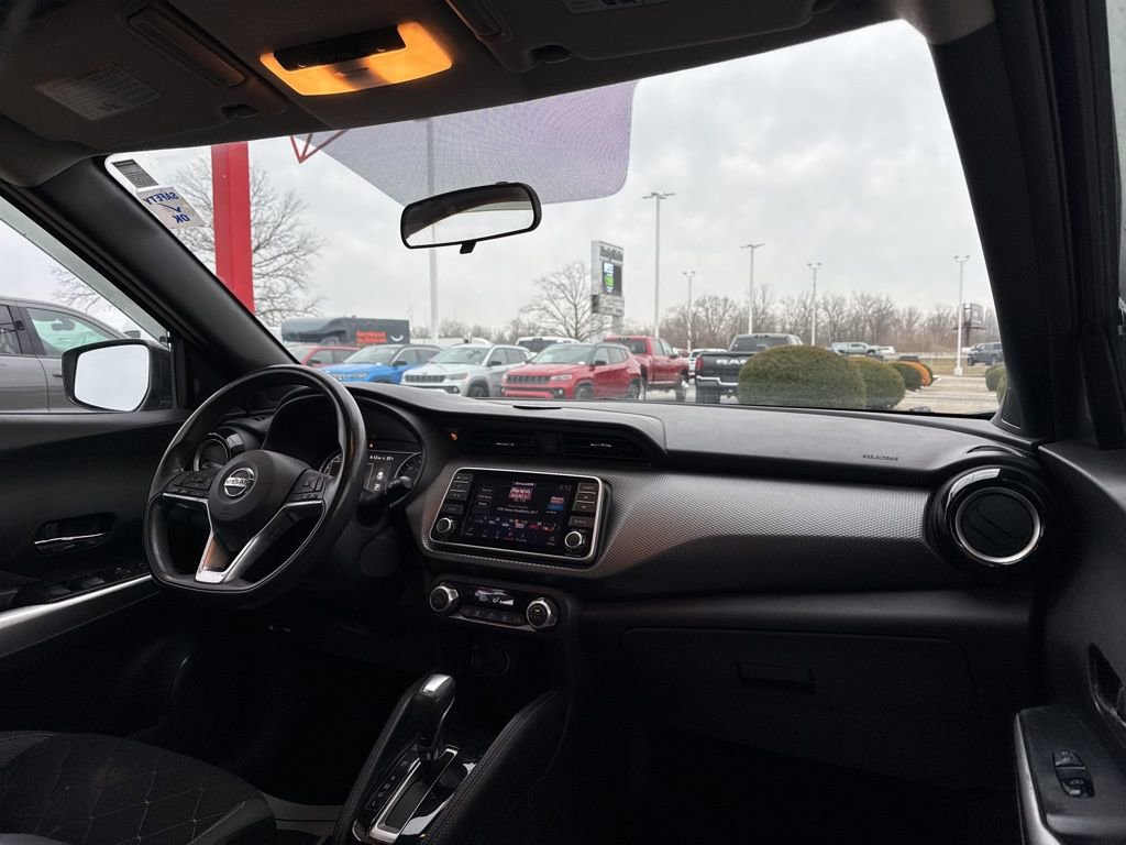 Used 2019 Nissan Kicks SV image 25