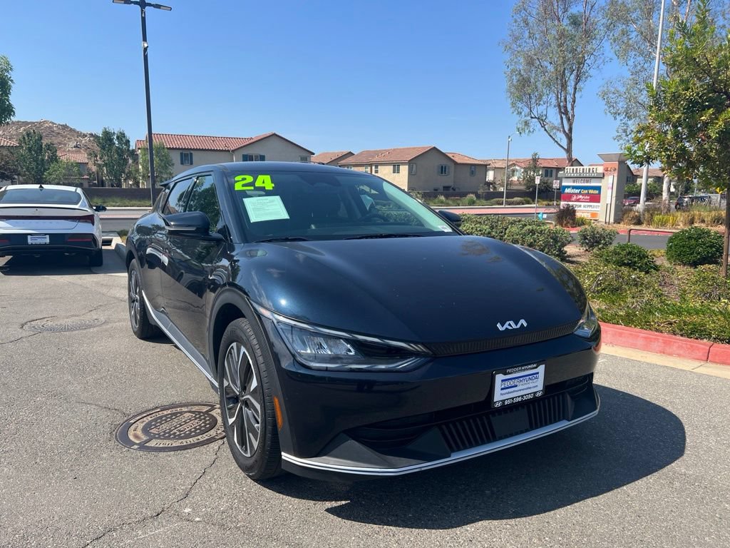 Used 2024 Kia EV6 2WD image 2