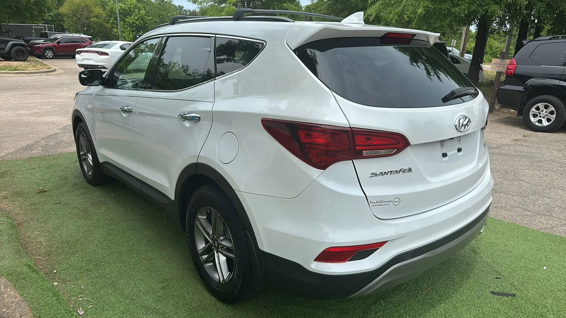 Used 2017 Hyundai Santa Fe Sport AWD/4WD image 5