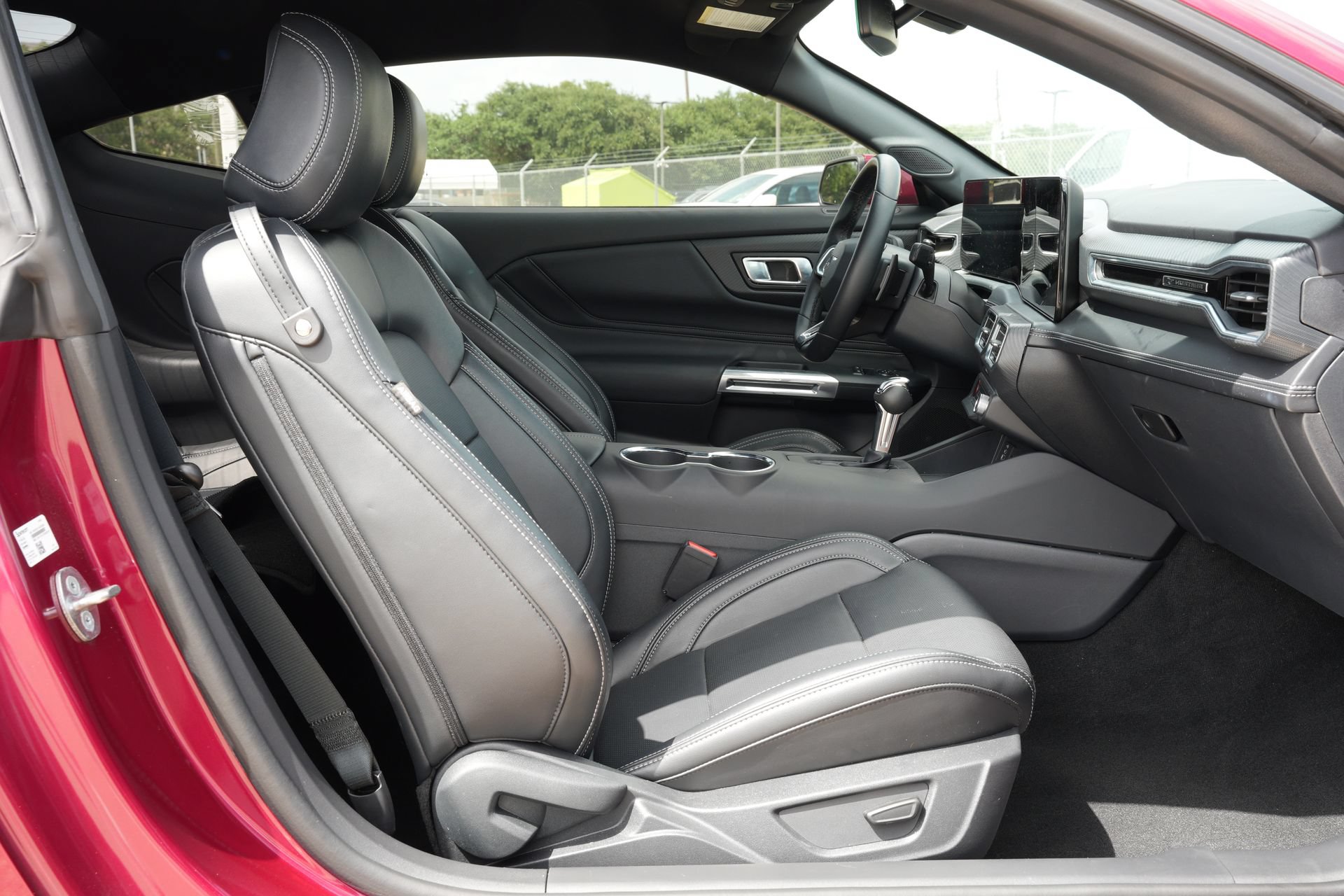 Used 2025 Ford Mustang GT Premium RWD image 26