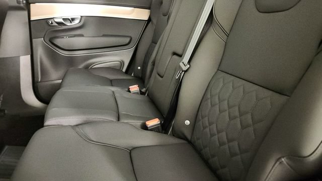 New 2026 Volvo XC90 T8 Plus w/ Protection Package Premier AWD/4WD image 29
