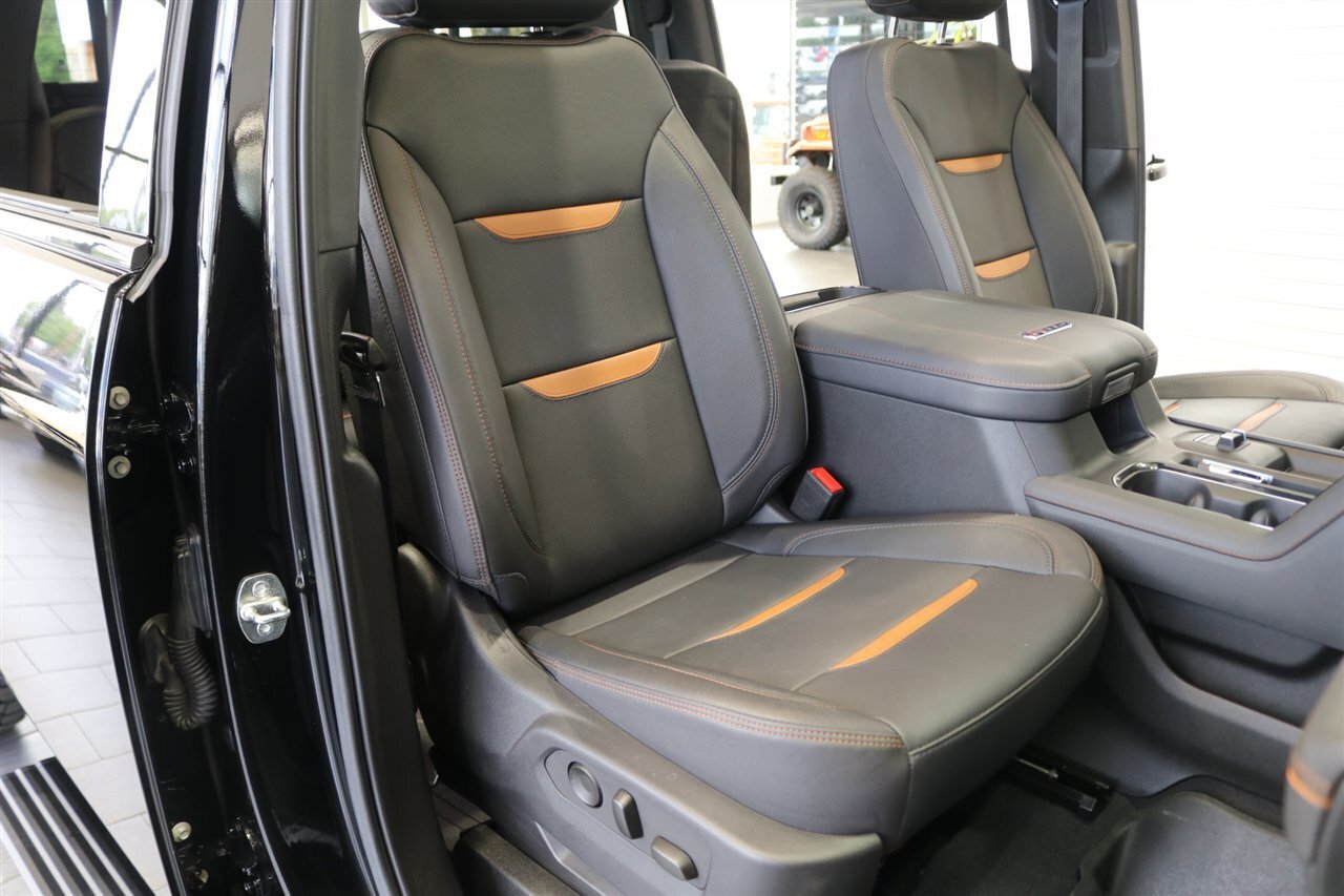 Used 2024 GMC Sierra 3500 AT4 w/ AT4 Premium Plus Package AWD/4WD image 19