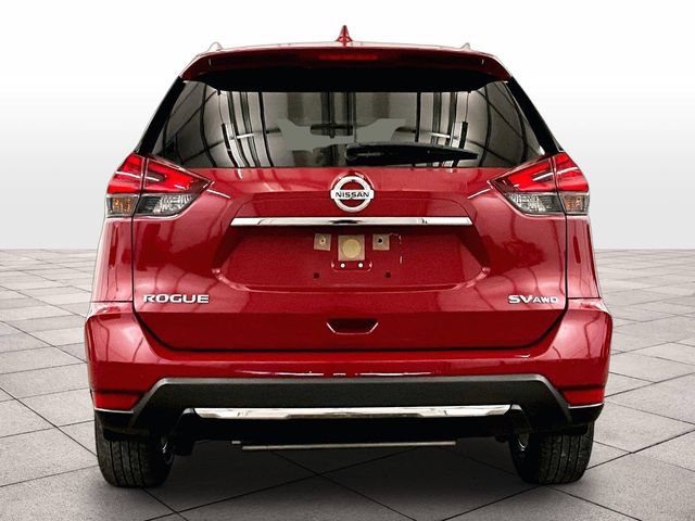 Used 2017 Nissan Rogue SV AWD/4WD image 4