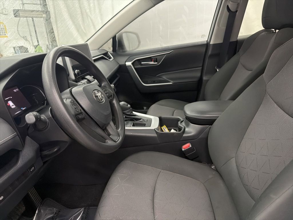 Used 2023 Toyota RAV4 XLE w/ Convenience Package image 16