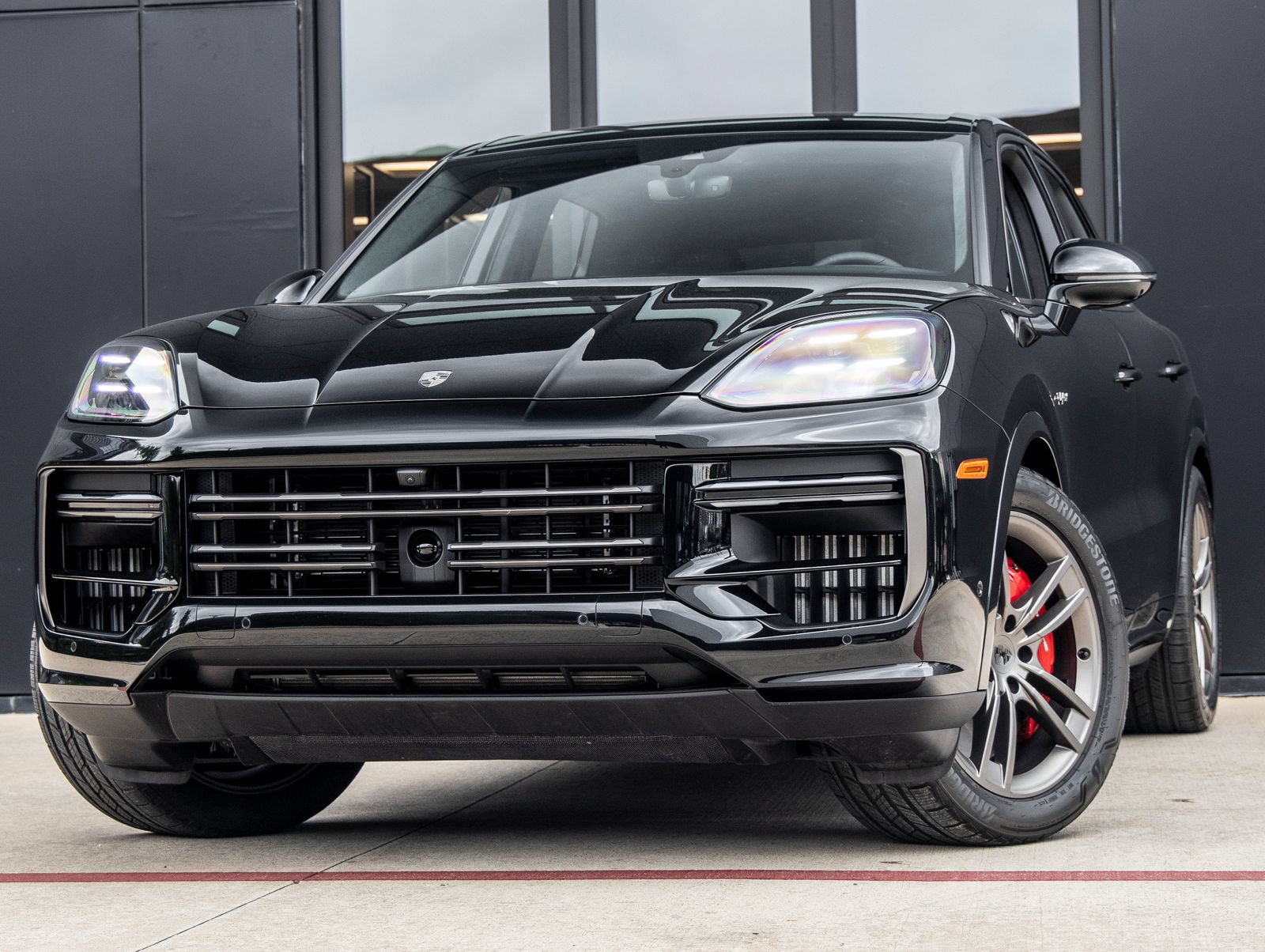 New 2025 Porsche Cayenne Turbo AWD/4WD image 1