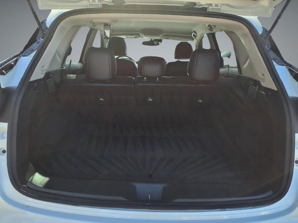 Used 2023 Nissan Murano SV w/ SV Midnight Edition Package FWD image 14