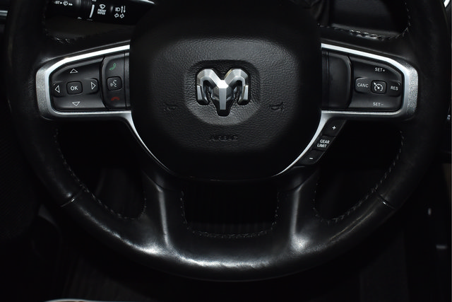 Used 2020 RAM 1500 Laramie AWD/4WD image 22