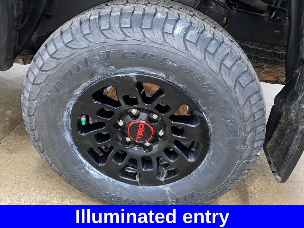 Used 2017 Toyota Tacoma TRD Pro image 31