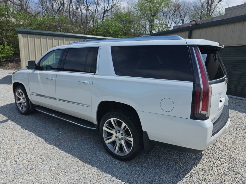 Used 2016 Cadillac Escalade ESV Luxury image 5