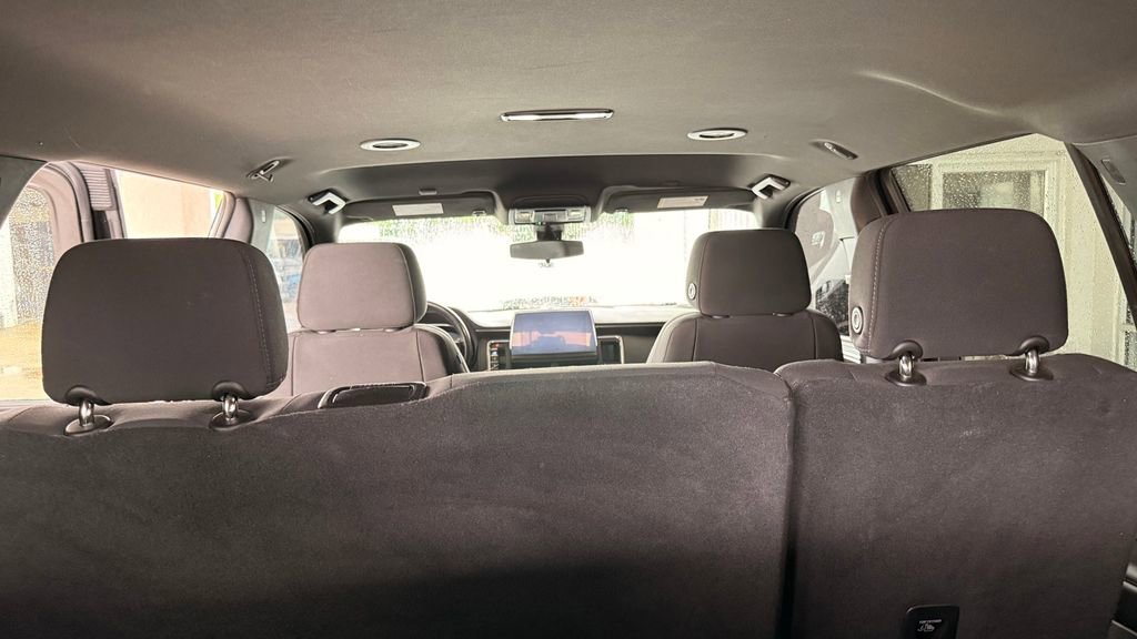 Used 2022 GMC Yukon SLE w/ Gmc Pro Safety Plus Package AWD/4WD image 32