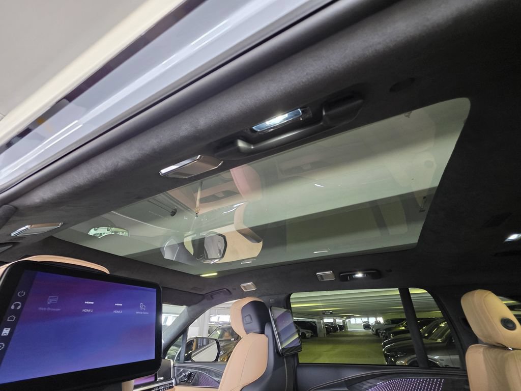 New 2026 Cadillac Escalade IQ Sport 2 w/ LPO, ONYX Package AWD/4WD image 11