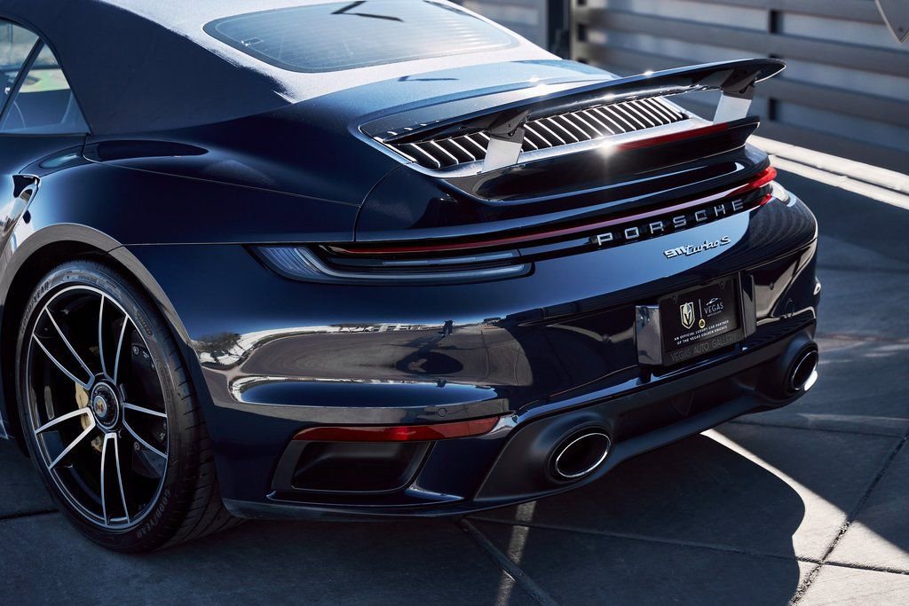 Used 2022 Porsche 911 Turbo S image 9
