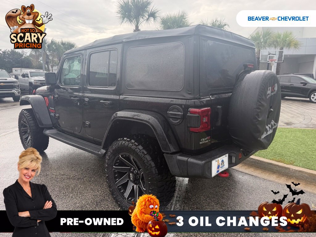 Used 2022 Jeep Wrangler Unlimited Sahara w/ Safety Group AWD/4WD image 6