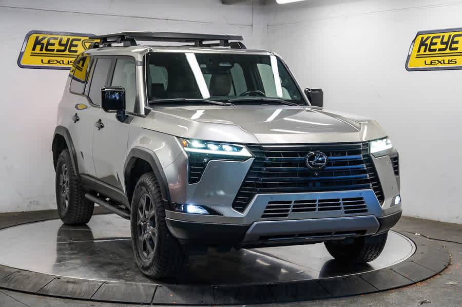 Used 2024 Lexus GX 550 AWD/4WD image 5