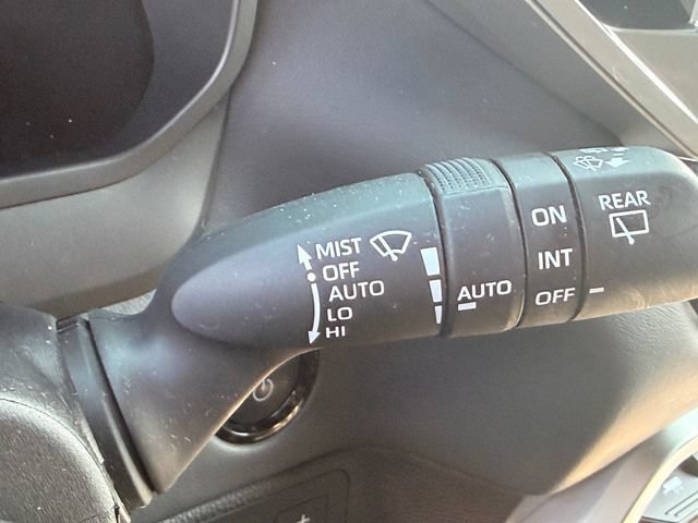 Used 2025 Toyota Sequoia Platinum AWD/4WD image 19