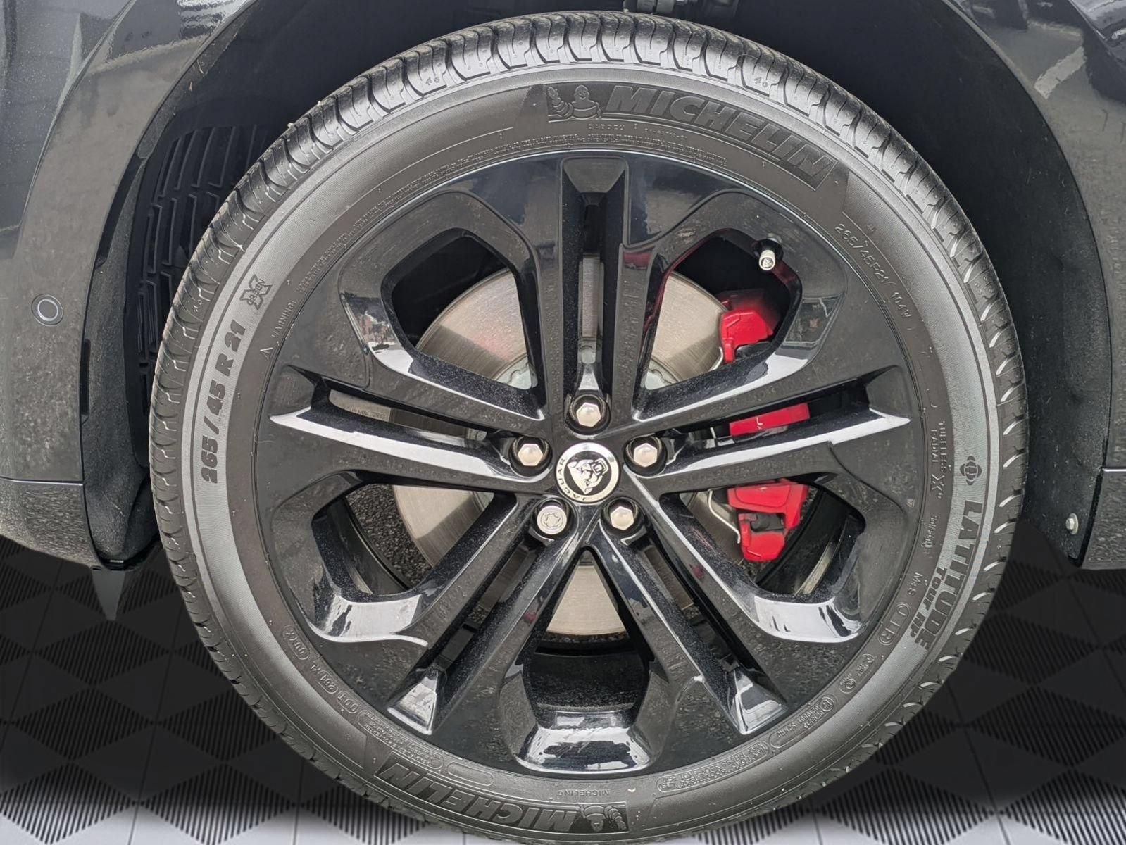 Used 2026 Jaguar F-PACE R-Dynamic S AWD/4WD image 9