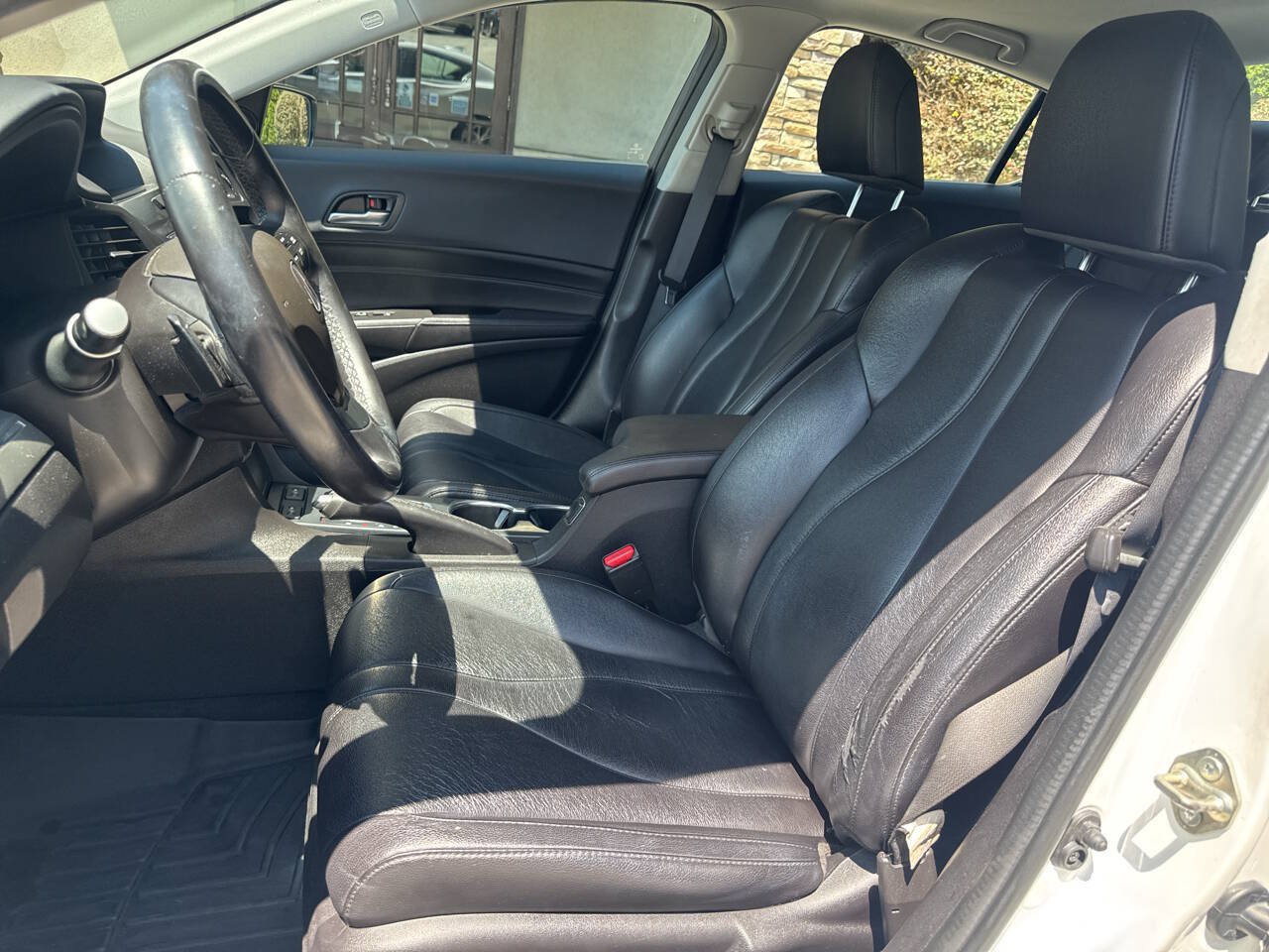 Used 2019 Acura ILX FWD image 9