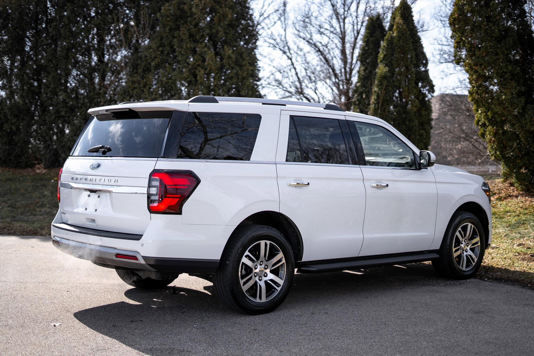 Used 2024 Ford Expedition Limited image 5