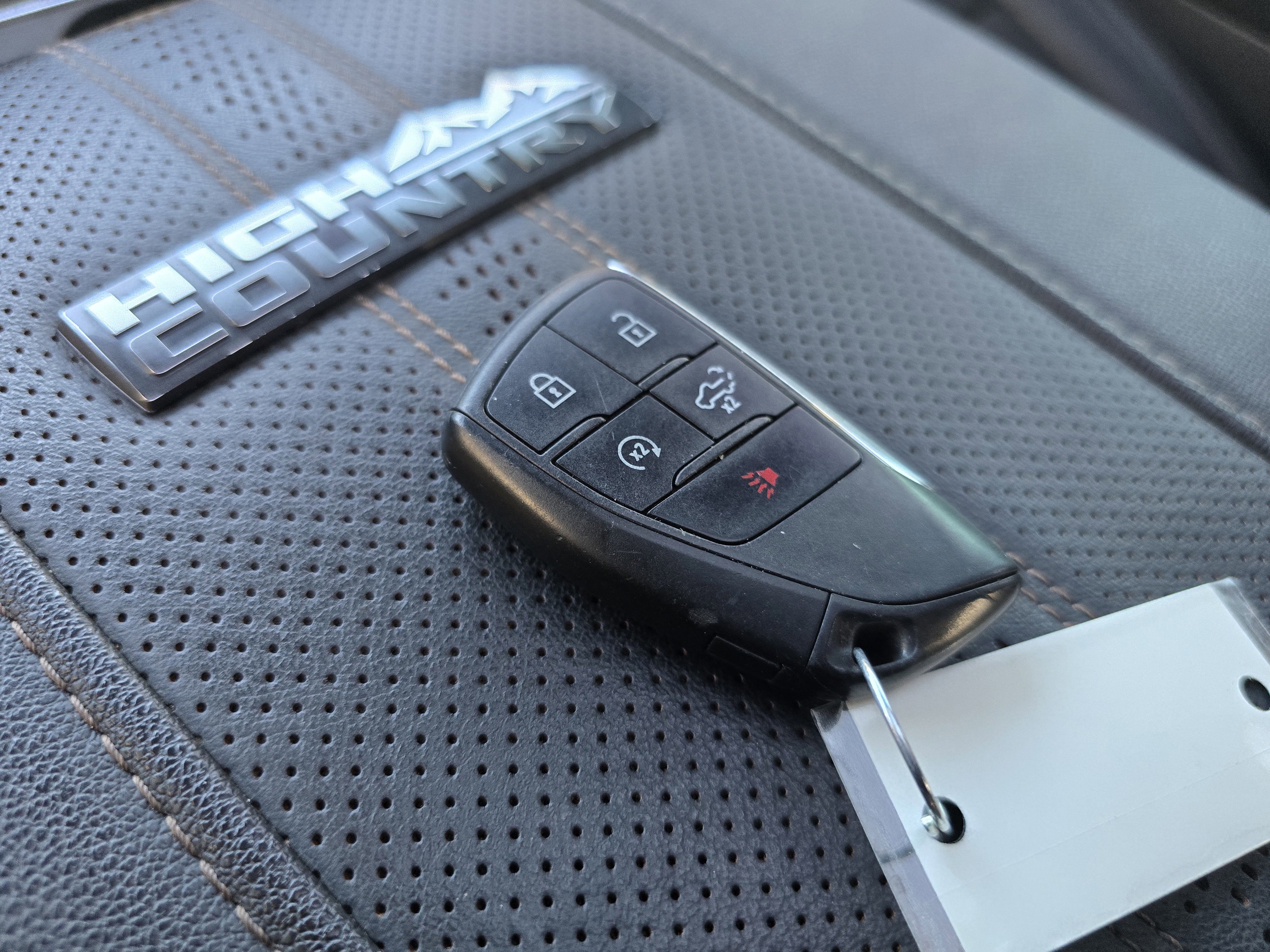 Used 2024 Chevrolet Silverado 3500 High Country w/ High Country Premium Package image 28