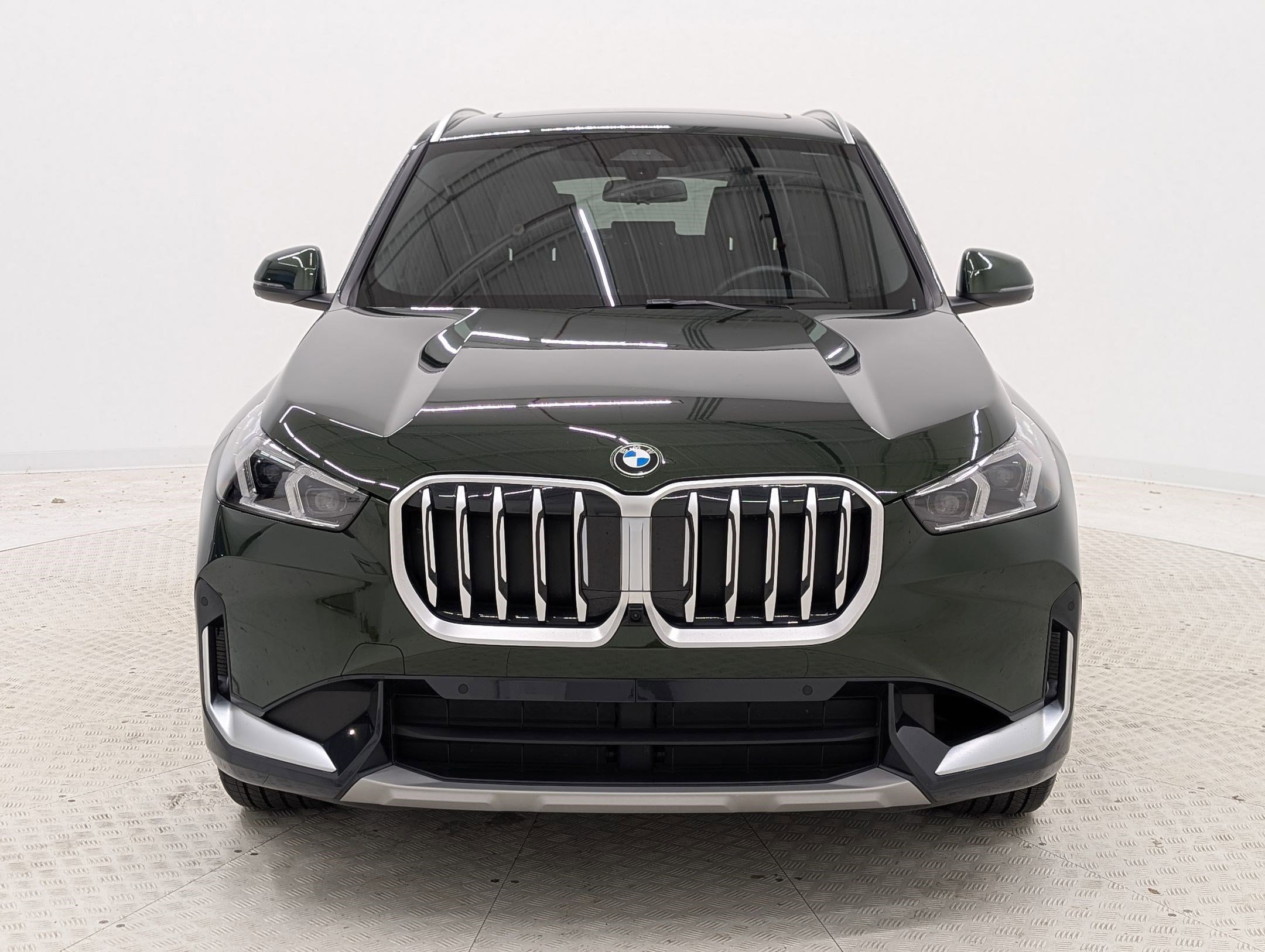 Used 2025 BMW X1 xDrive28i w/ Technology Package AWD/4WD image 6