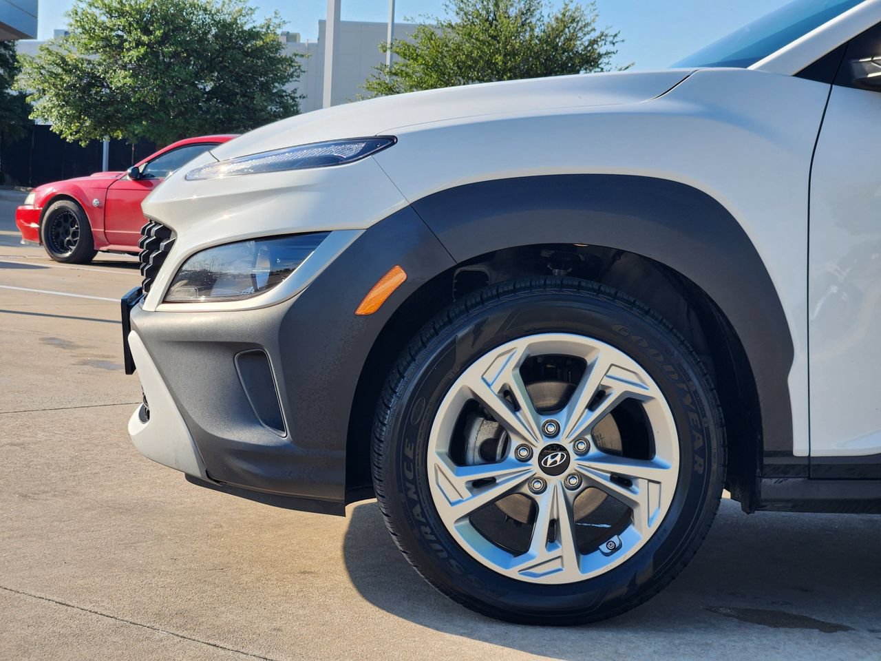 Used 2023 Hyundai Kona SEL w/ Convenience Package FWD image 8