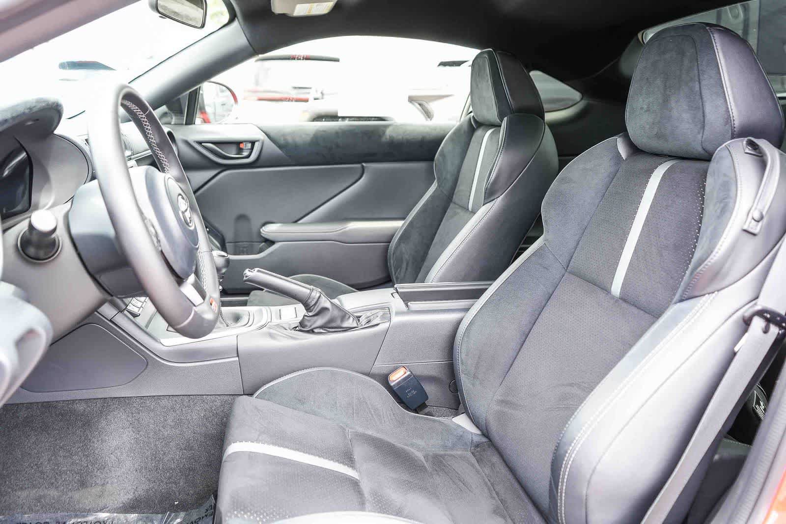 Used 2023 Toyota GR86 Premium RWD image 16