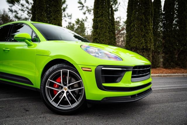 Used 2022 Porsche Macan S w/ Premium Package Plus image 7