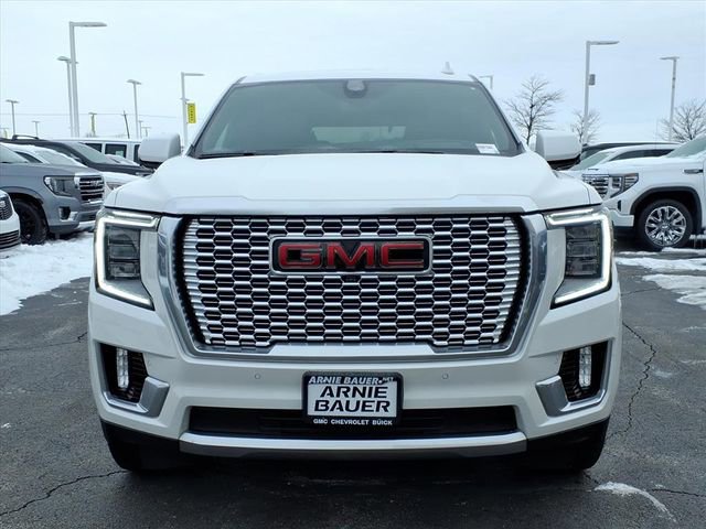 Used 2021 GMC Yukon Denali w/ Denali Premium Package image 12
