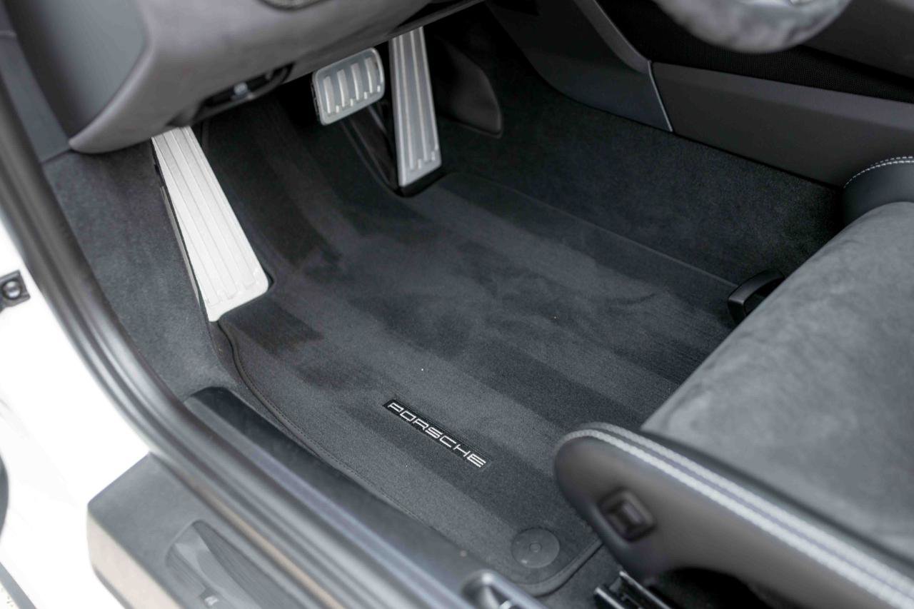 Used 2016 Porsche 911 GT3 RS image 38