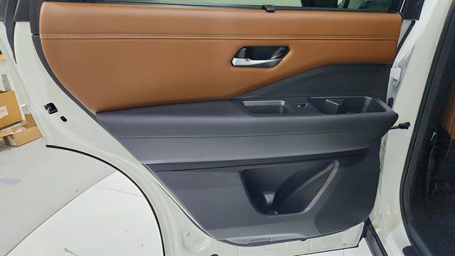 Certified 2023 Nissan Pathfinder Platinum FWD image 25