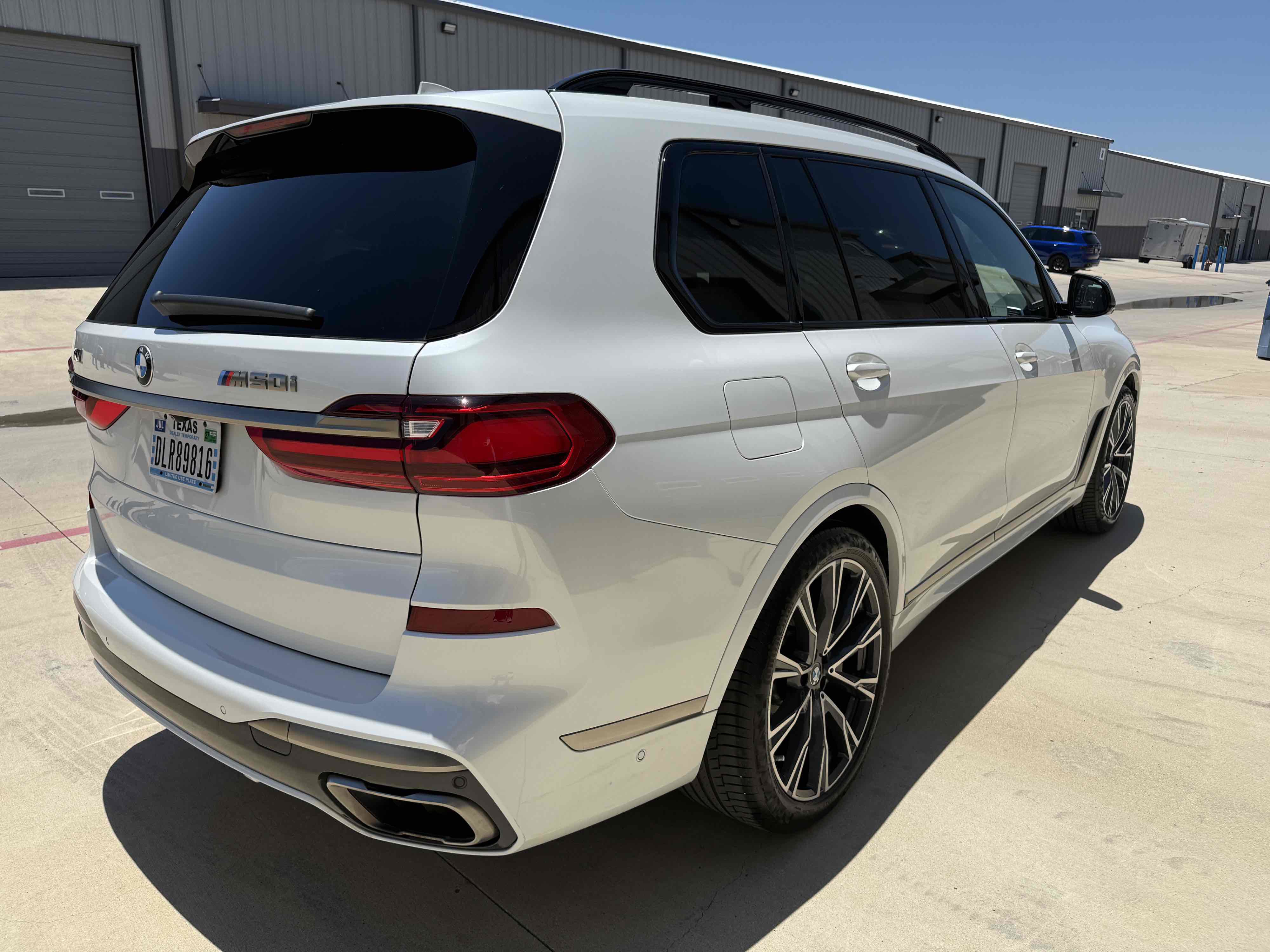 Used 2020 BMW X7 M50i w/ Executive Package AWD/4WD image 28