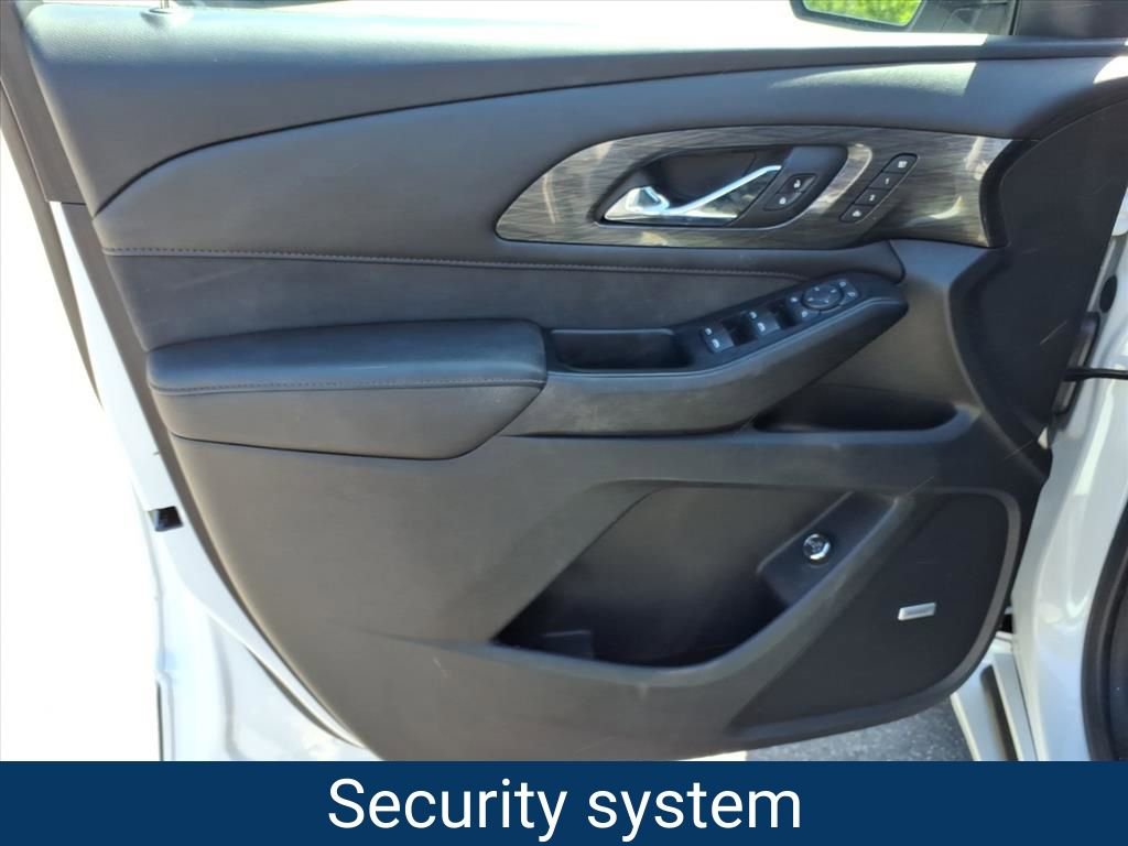 Certified 2022 Chevrolet Traverse High Country w/ LPO, Floor Liner Package FWD image 18