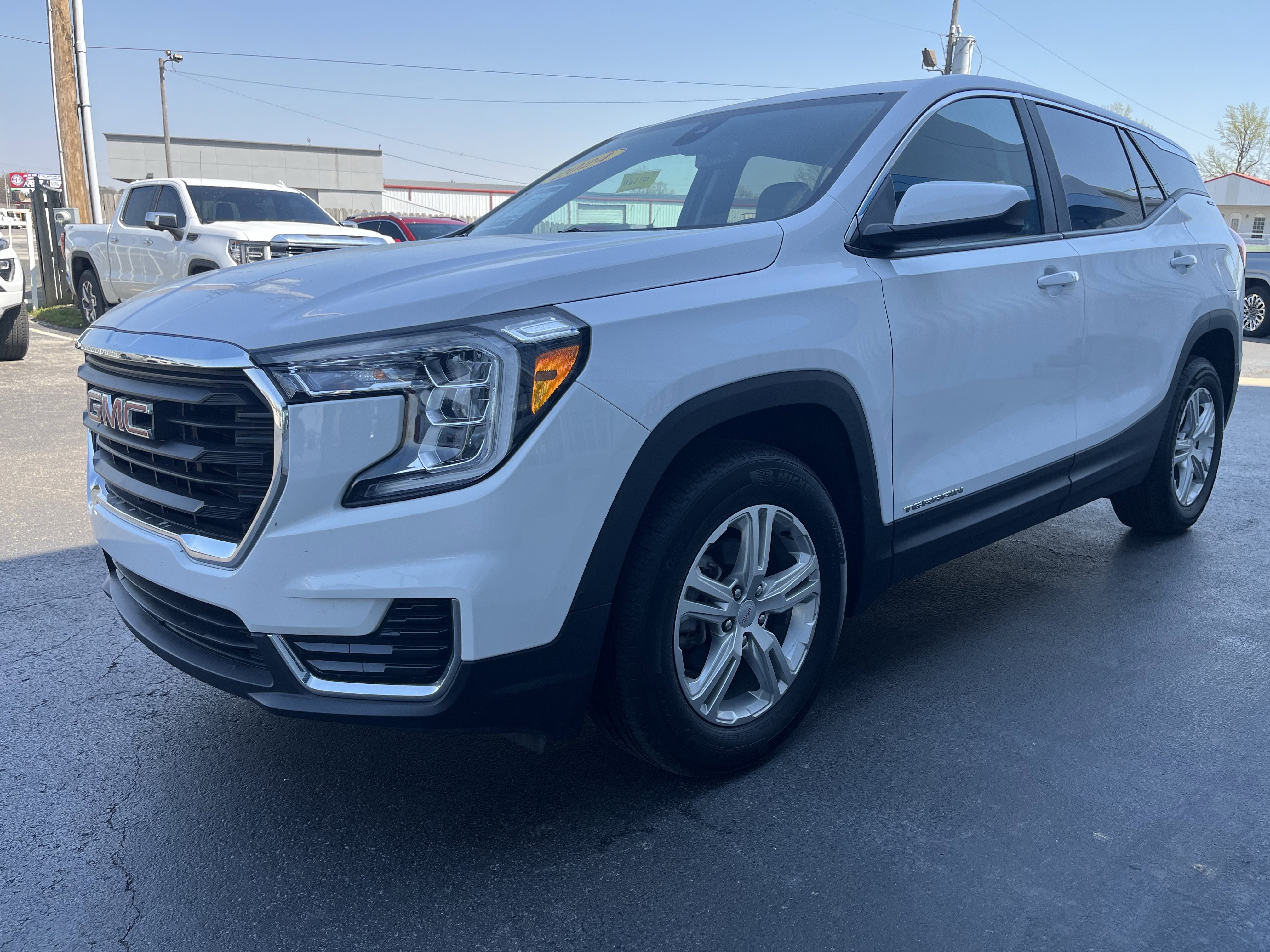 Used 2024 GMC Terrain SLE