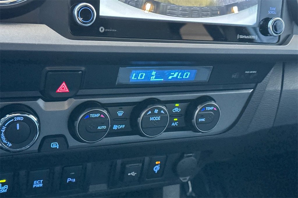 Used 2023 Toyota Tacoma TRD Sport w/ Technology Package image 19