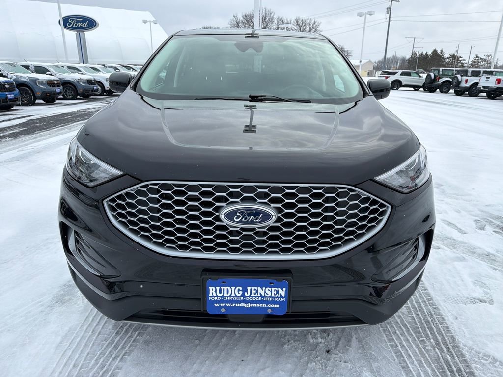 Used 2024 Ford Edge SEL image 8