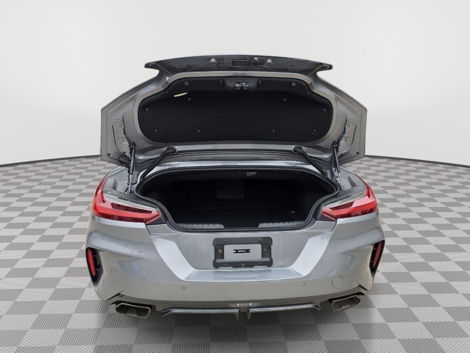 Used 2025 BMW Z4 M40i w/ Premium Package image 6