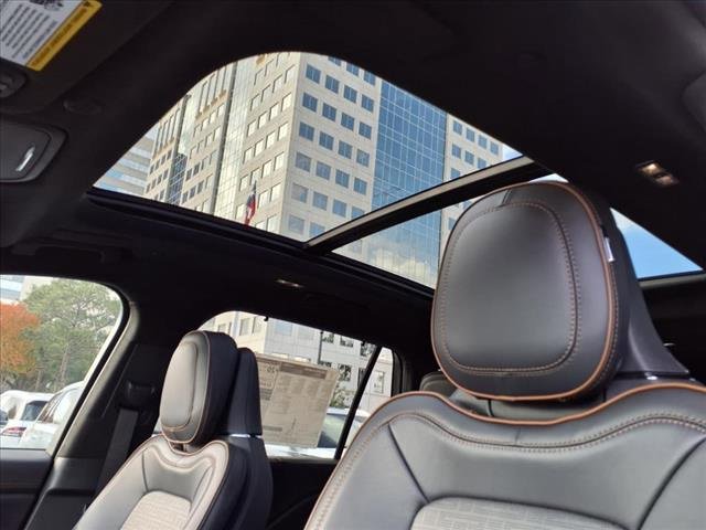 New 2025 Lincoln Aviator Black Label image 12