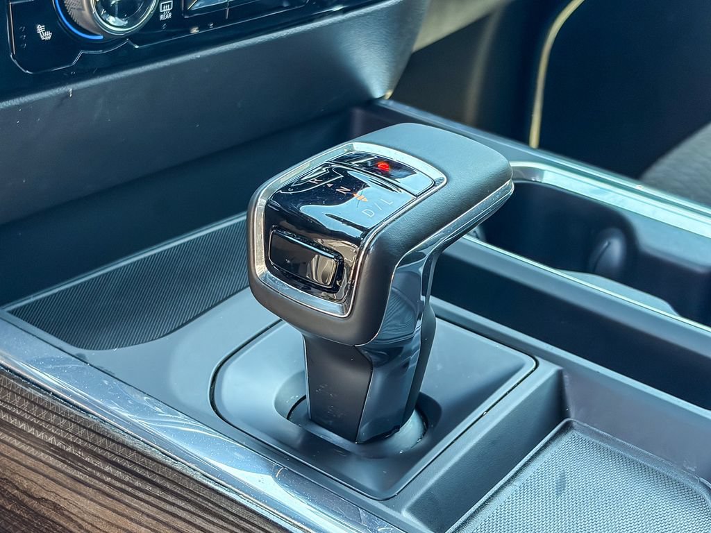 Used 2023 Chevrolet Silverado 1500 LT AWD/4WD image 40