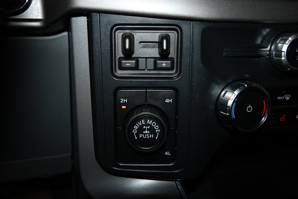 Used 2026 Ford F150 XLT w/ Equipment Group 302A MID AWD/4WD image 17